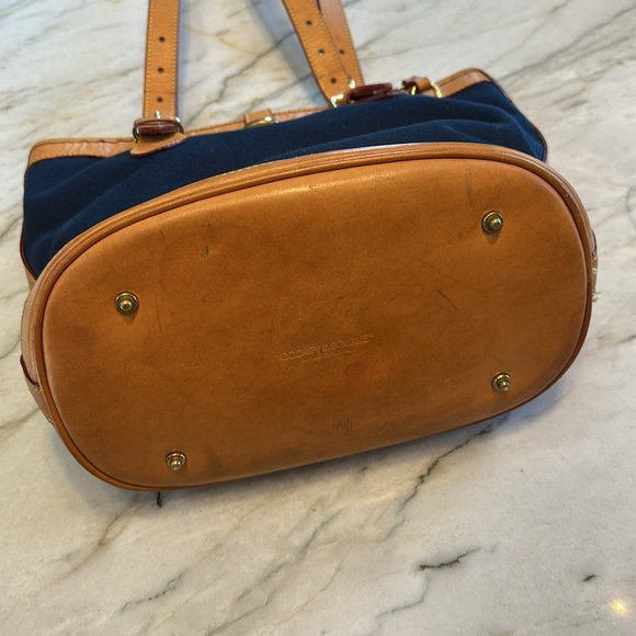 Dooney & Bourke Vintage Retired Cabriolet Bag - Picture 7 of 16